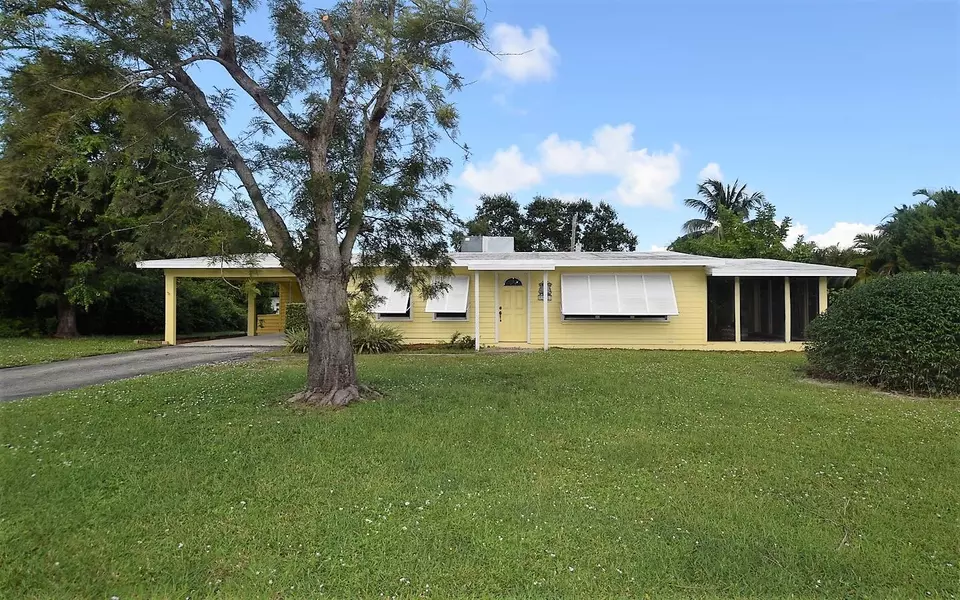 1955 NE River CT, Jensen Beach, FL 34957