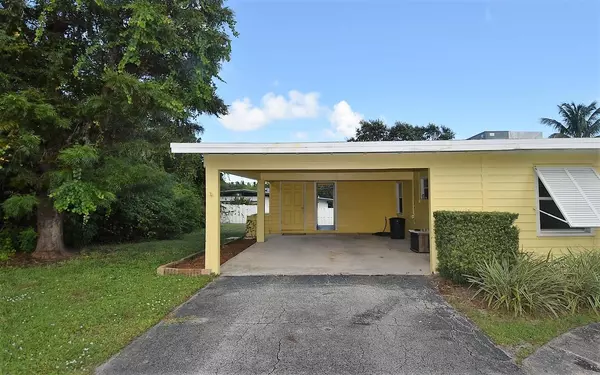 Jensen Beach, FL 34957,1955 NE River CT