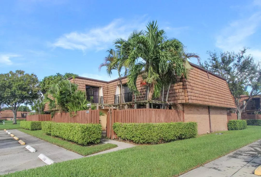 Greenacres, FL 33463,3005 30th LN