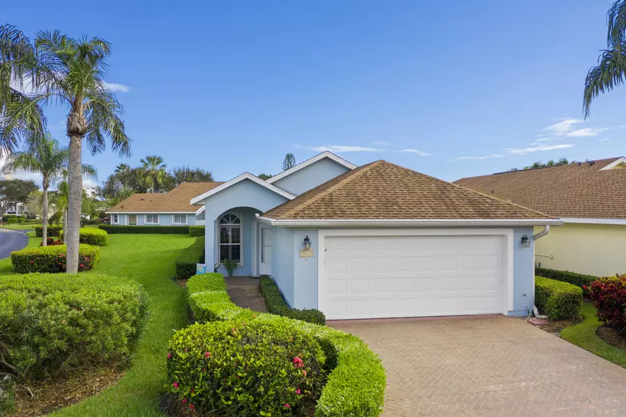 3217 S Lakeview Circle A, Hutchinson Island, FL 34949