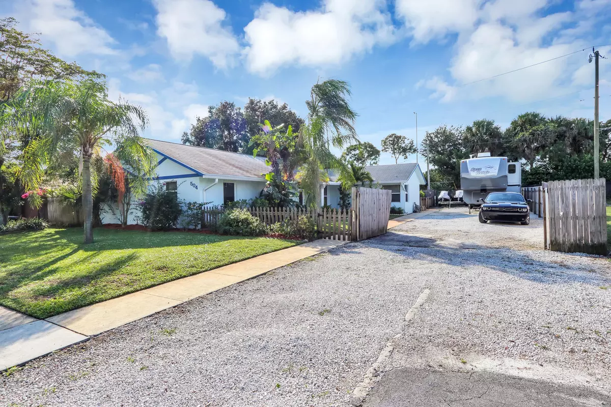 Boynton Beach, FL 33426,504 SW 7th ST