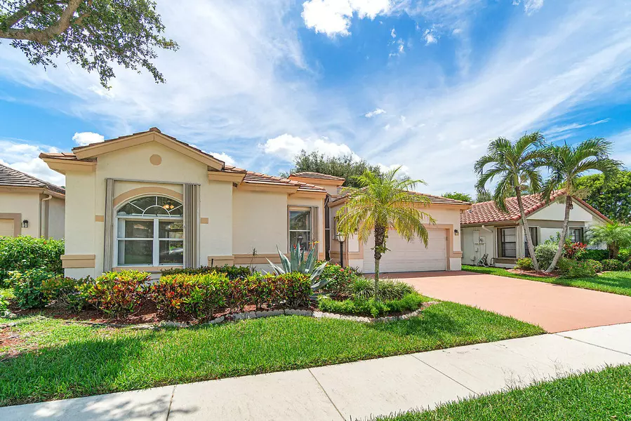 8370 Winter Springs LN, Lake Worth, FL 33467