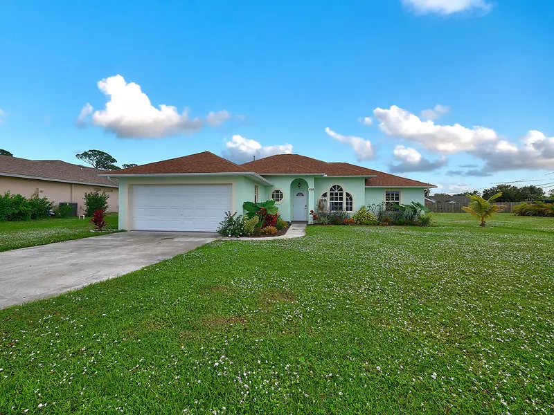 408 SE Gasparilla AVE, Port Saint Lucie, FL 34983