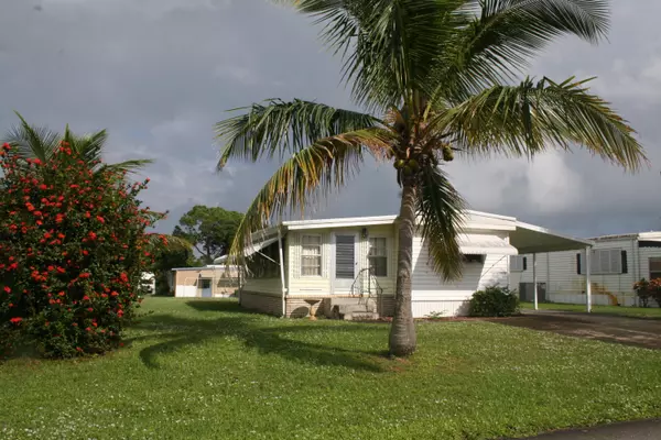 7819 SE Eagle AVE, Hobe Sound, FL 33455