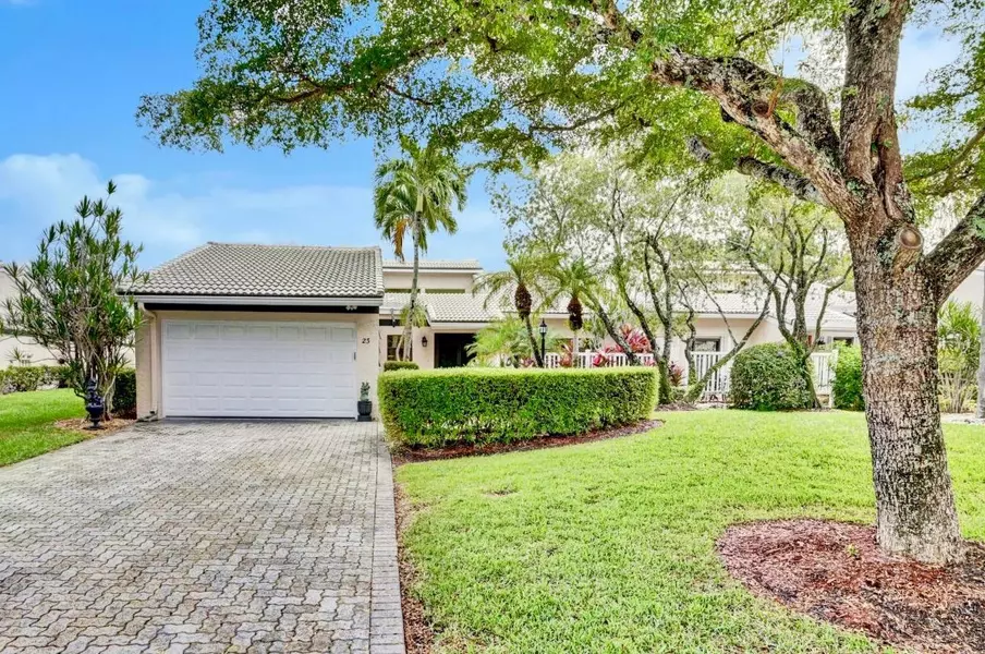 23 Villa LN, Boynton Beach, FL 33436