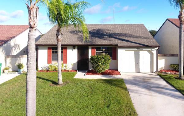 2368 SE Brekenridge CIR, Port Saint Lucie, FL 34952