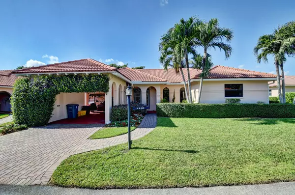 14 Fairway DR, Boynton Beach, FL 33436