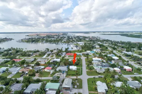 Fort Pierce, FL 34949,301 Granada ST