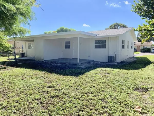 Lauderhill, FL 33313,5221 NW 15th CT