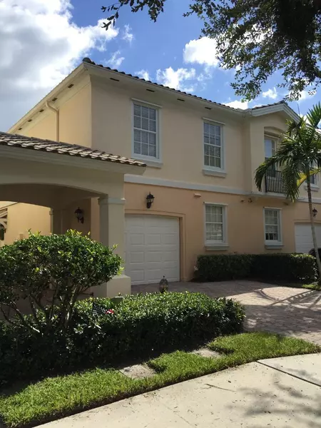 430 Capistrano DR, Palm Beach Gardens, FL 33410