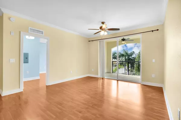 Boynton Beach, FL 33426,3 Renaissance WAY 404