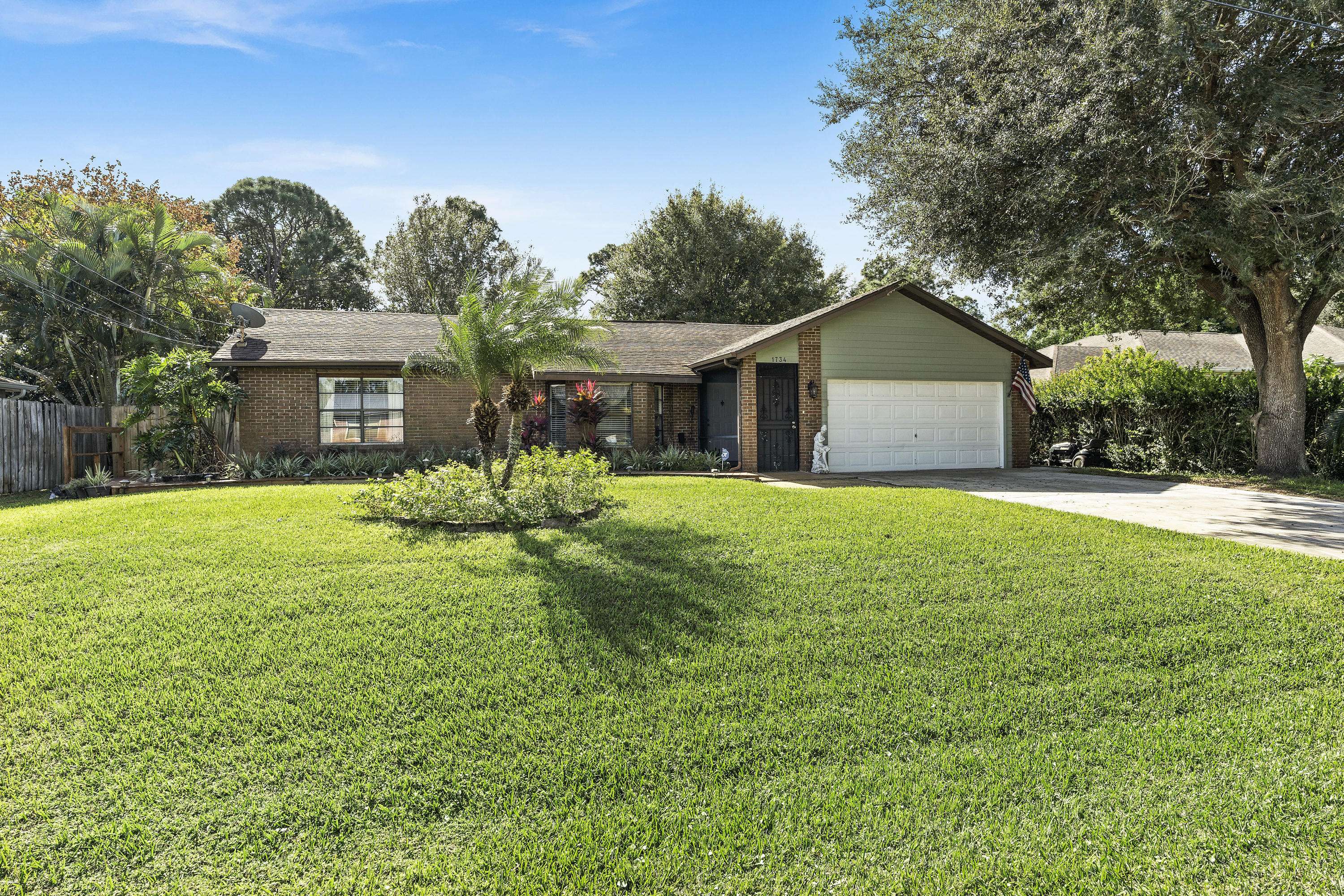 1734 SW Millikin AVE, Port Saint Lucie, FL 34953