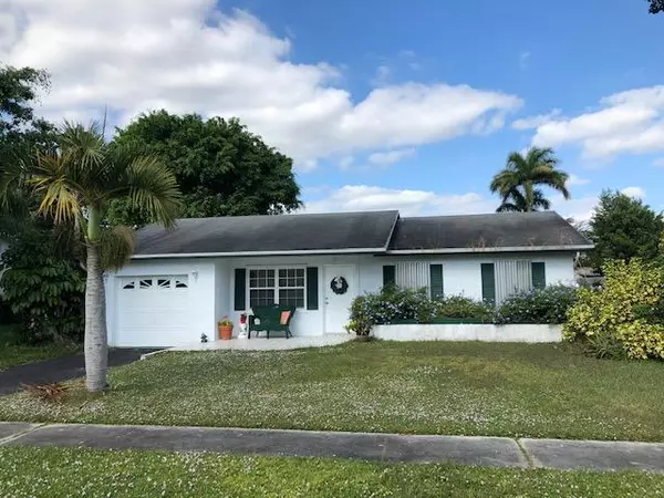 9549 Richmond CIR, Boca Raton, FL 33434