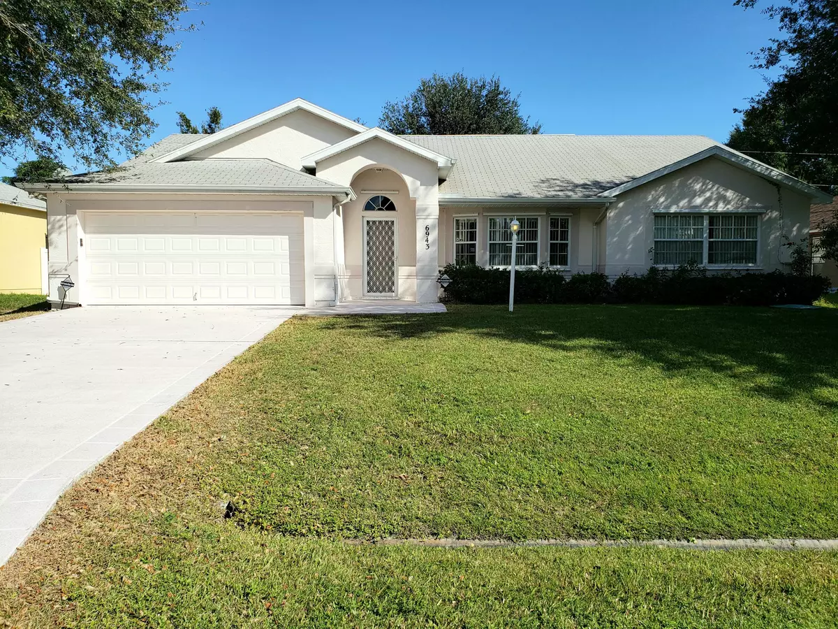 Port Saint Lucie, FL 34983,6943 NW Daffodil LN