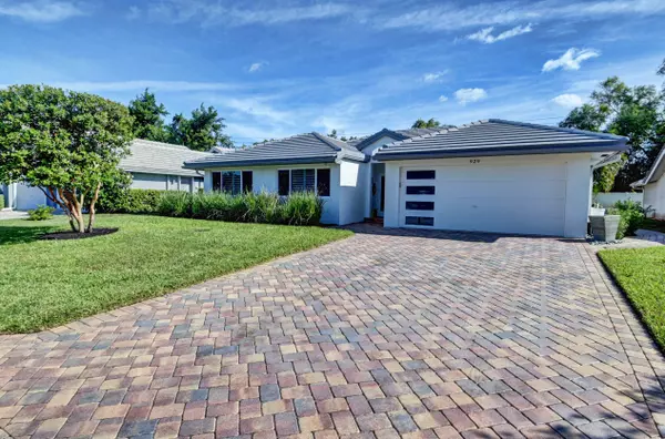 Delray Beach, FL 33445,929 Greensward LN