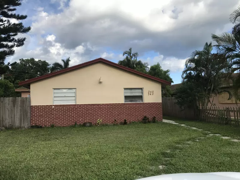 340 Perry Ave AVE 340, 342, Greenacres, FL 33463