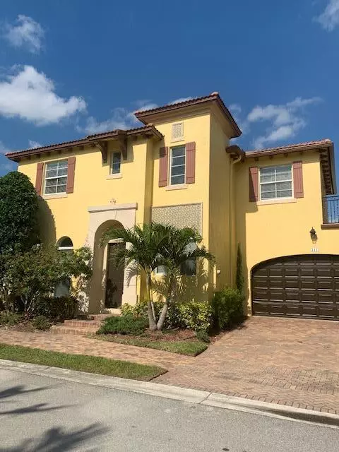 Boca Raton, FL 33487,111 Via Poinciana