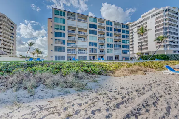 Highland Beach, FL 33487,2909 S Ocean BLVD 2d2