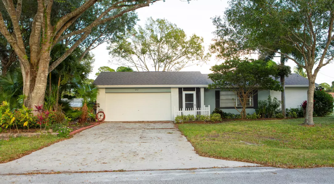 5712 Shannon DR, Fort Pierce, FL 34951