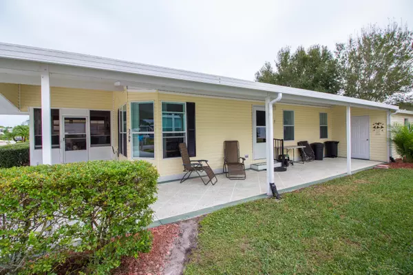 Port Saint Lucie, FL 34952,3709 Spatterdock LN