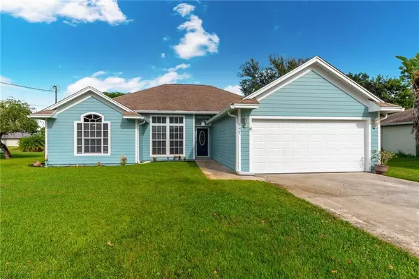 957 SW Jacqueline AVE, Port Saint Lucie, FL 34953