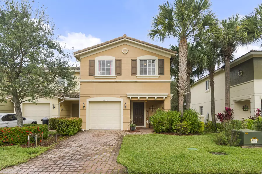 2233 SW Marshfield CT, Port Saint Lucie, FL 34953