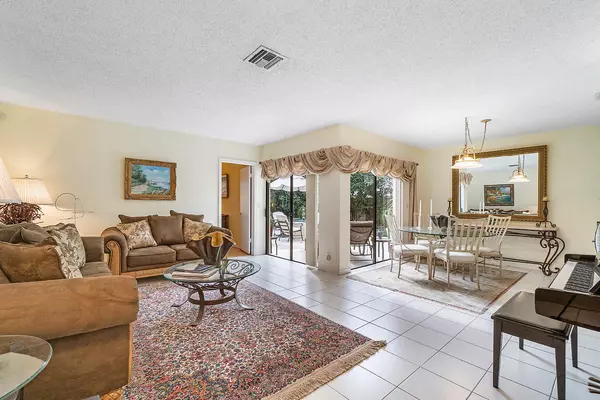 Boca Raton, FL 33433,6658 W Hollandaire DR