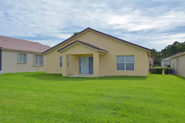 Port Saint Lucie, FL 34986,344 SW Lake Forest WAY