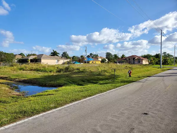 Port Saint Lucie, FL 34953,1697 SW Gadsan AVE