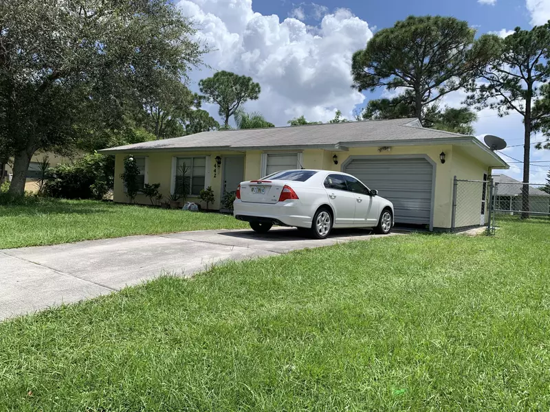 442 NW Lincoln AVE, Port Saint Lucie, FL 34983