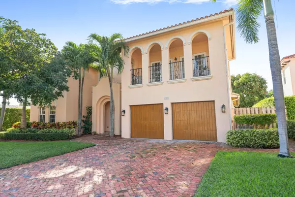 218 Pershing WAY, West Palm Beach, FL 33401