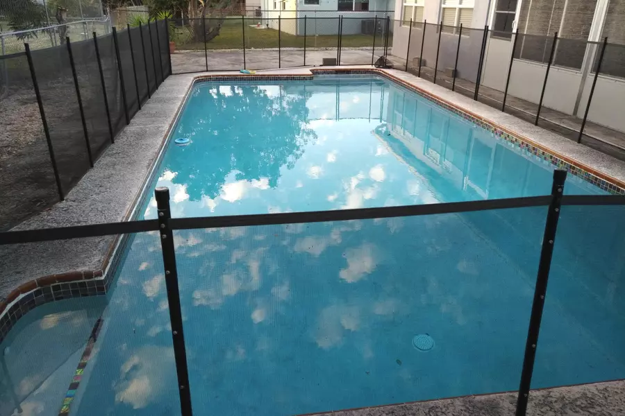 213 Wrena DR, West Palm Beach, FL 33409
