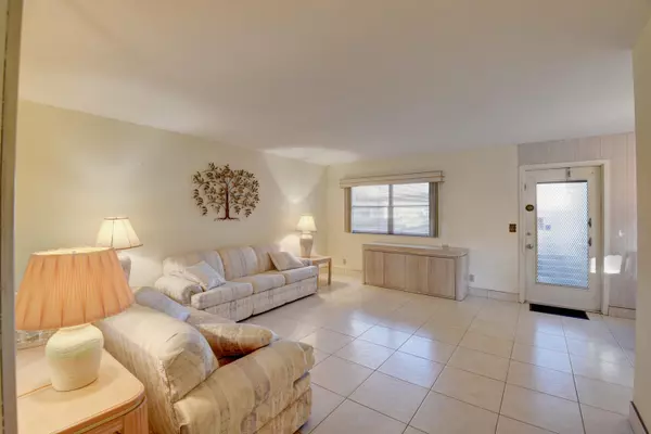 536 Monoco L BLVD 536, Delray Beach, FL 33446