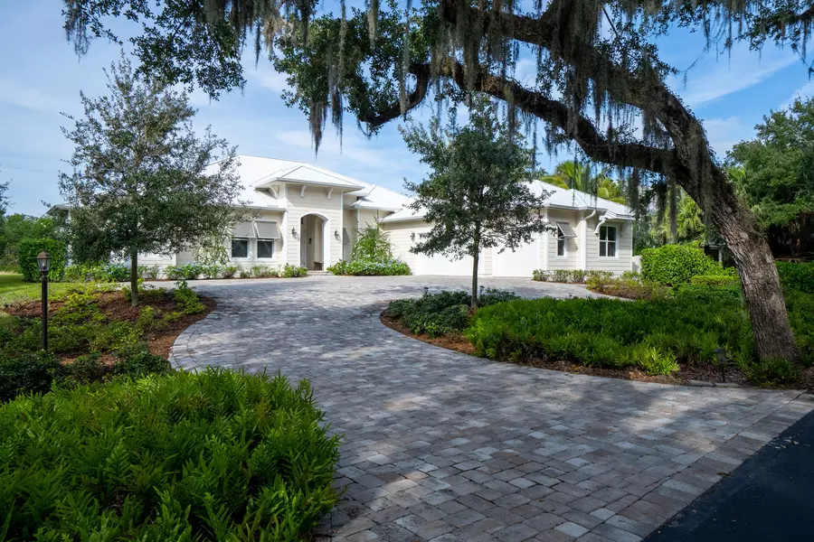 710 Canoe TRL, Indian River Shores, FL 32963