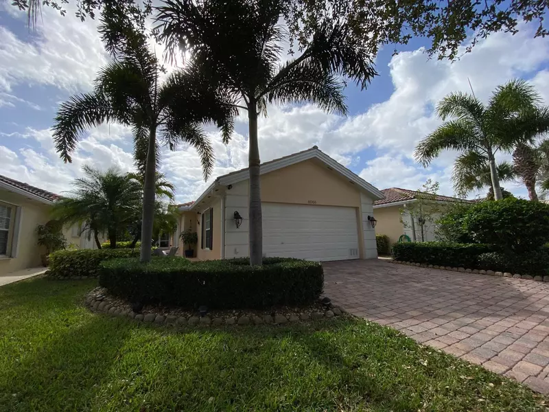 8068 Montserrat PL, Wellington, FL 33414