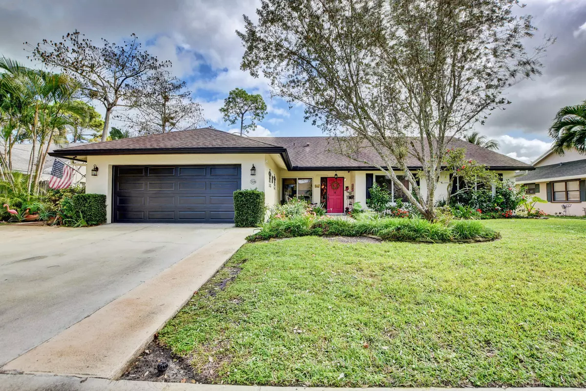 Wellington, FL 33414,729 Juniper PL