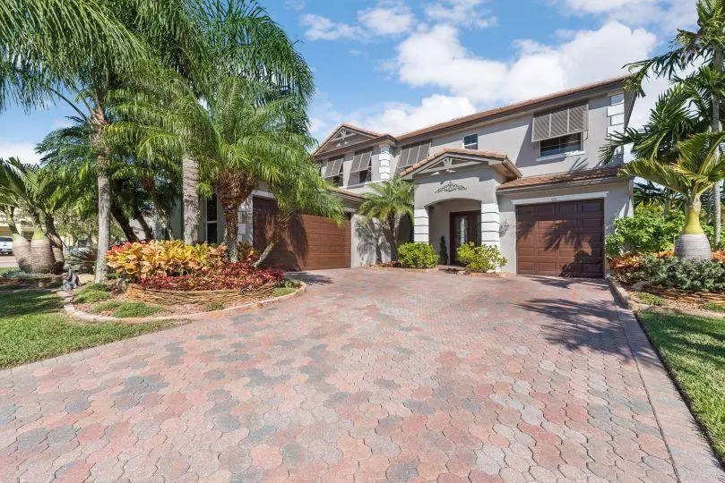 424 Saint Emma DR, Royal Palm Beach, FL 33411