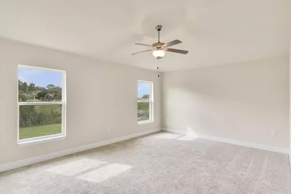 Port Saint Lucie, FL 34983,838 NE Whistling Duck WAY