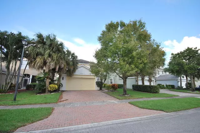 134 Hamilton TER, Royal Palm Beach, FL 33414