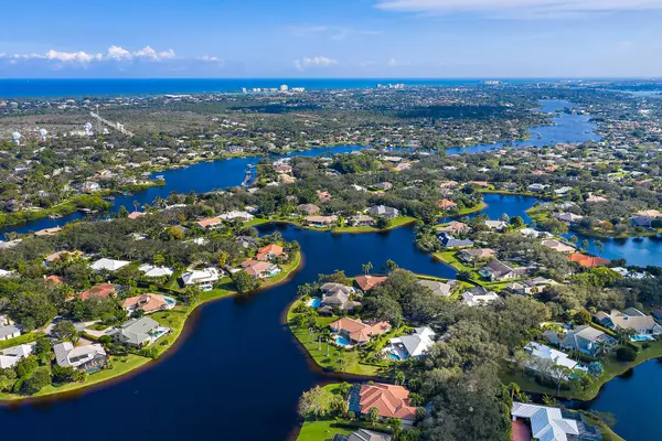 Tequesta, FL 33469,10099 SE White Pelican WAY