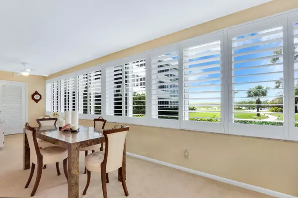 Tequesta, FL 33469,325 Beach RD 105