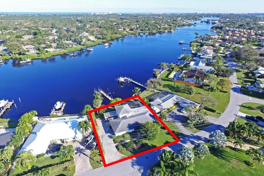 19 Saddleback RD, Tequesta, FL 33469