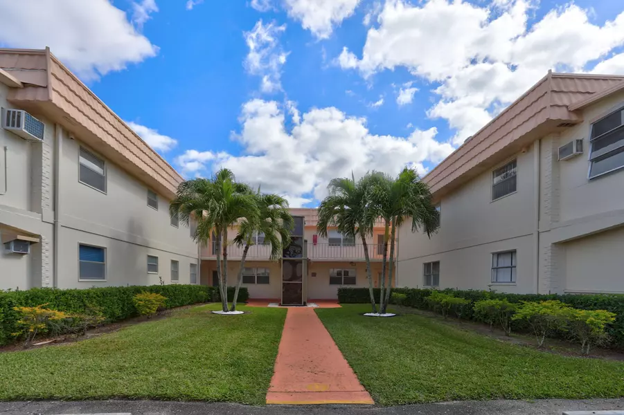 329 Saxony G, Delray Beach, FL 33446