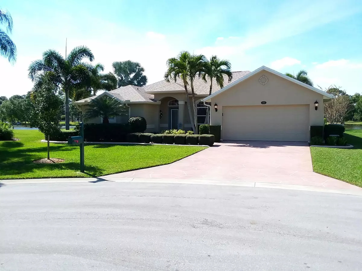 Port Saint Lucie, FL 34953,192 SW Snapdragon CIR