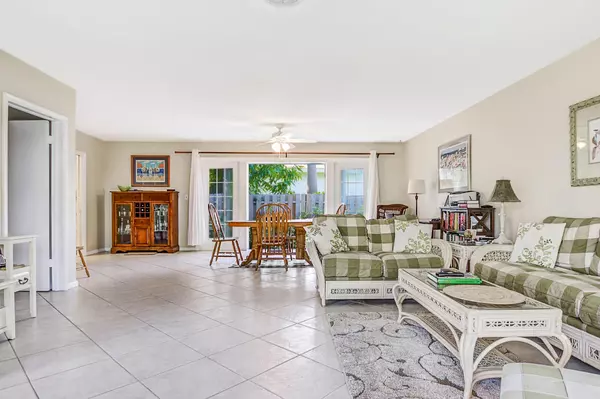 Delray Beach, FL 33483,1008 Langer WAY