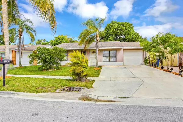 Lake Worth, FL 33463,5793 Corson PL