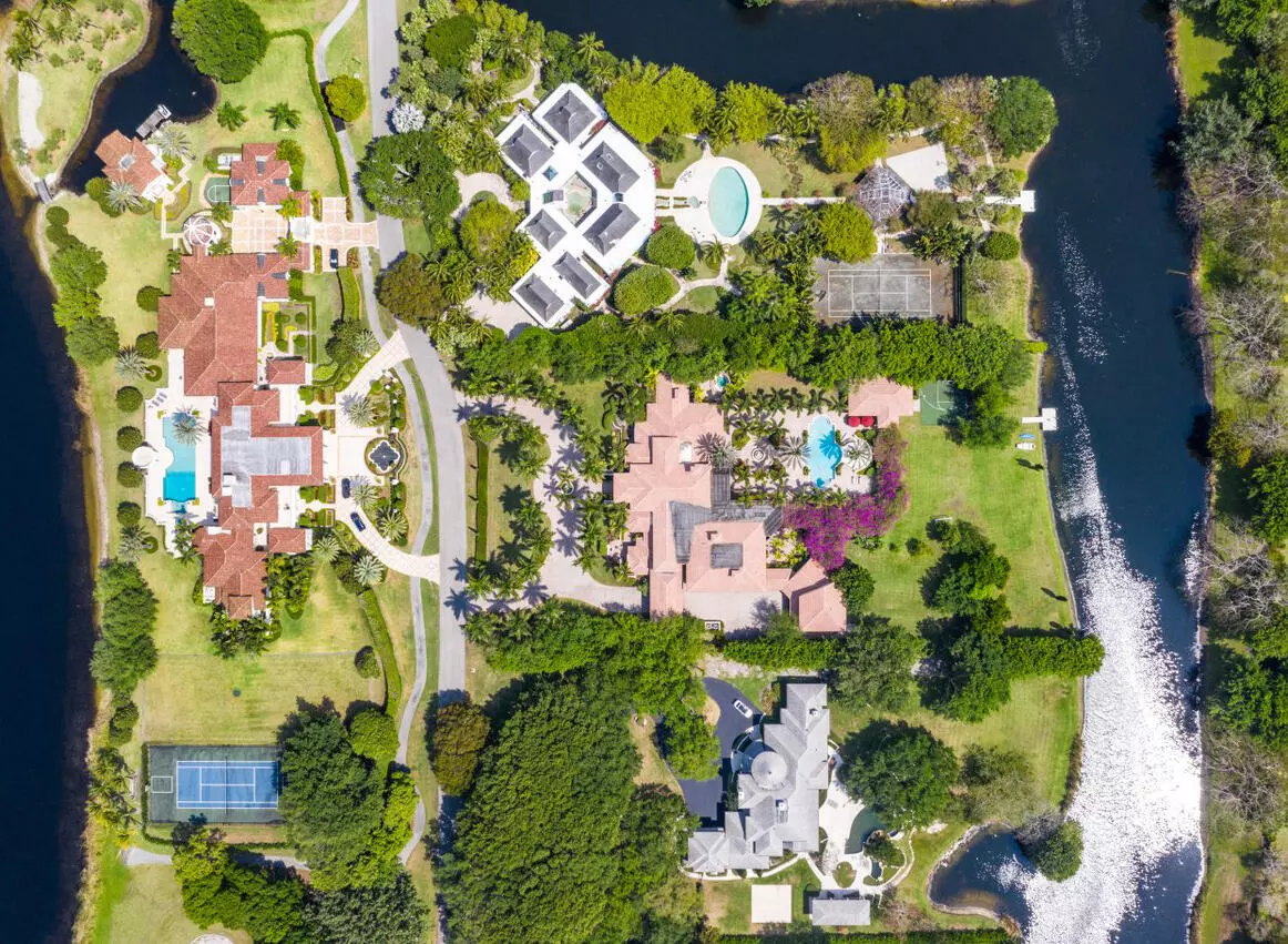 Boca Raton, FL 33496,6025 Le Lac RD