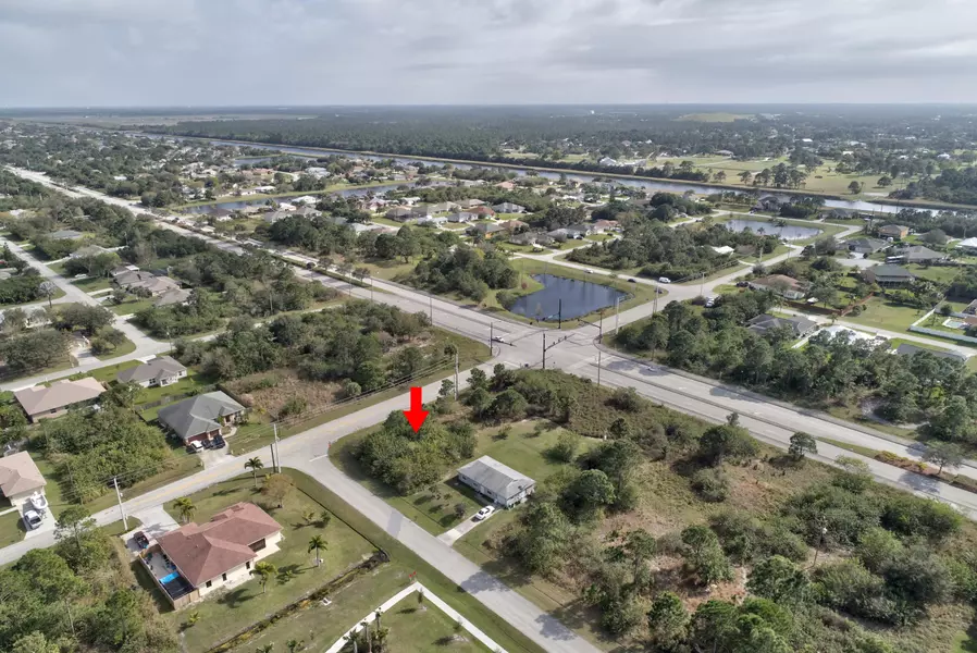 1402 SW Calmar AVE, Port Saint Lucie, FL 34953