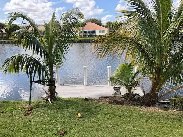 Royal Palm Beach, FL 33414,885 Hibiscus DR