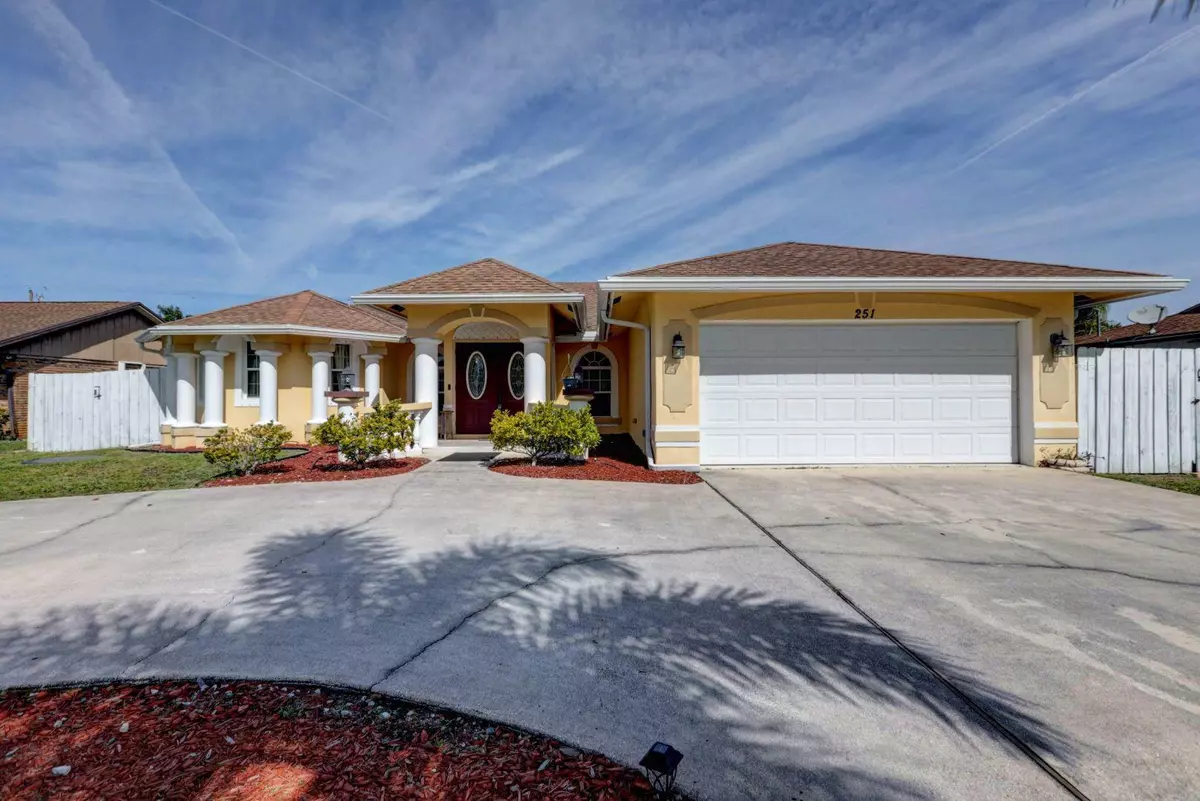 Port Saint Lucie, FL 34984,251 SW Oakridge DR